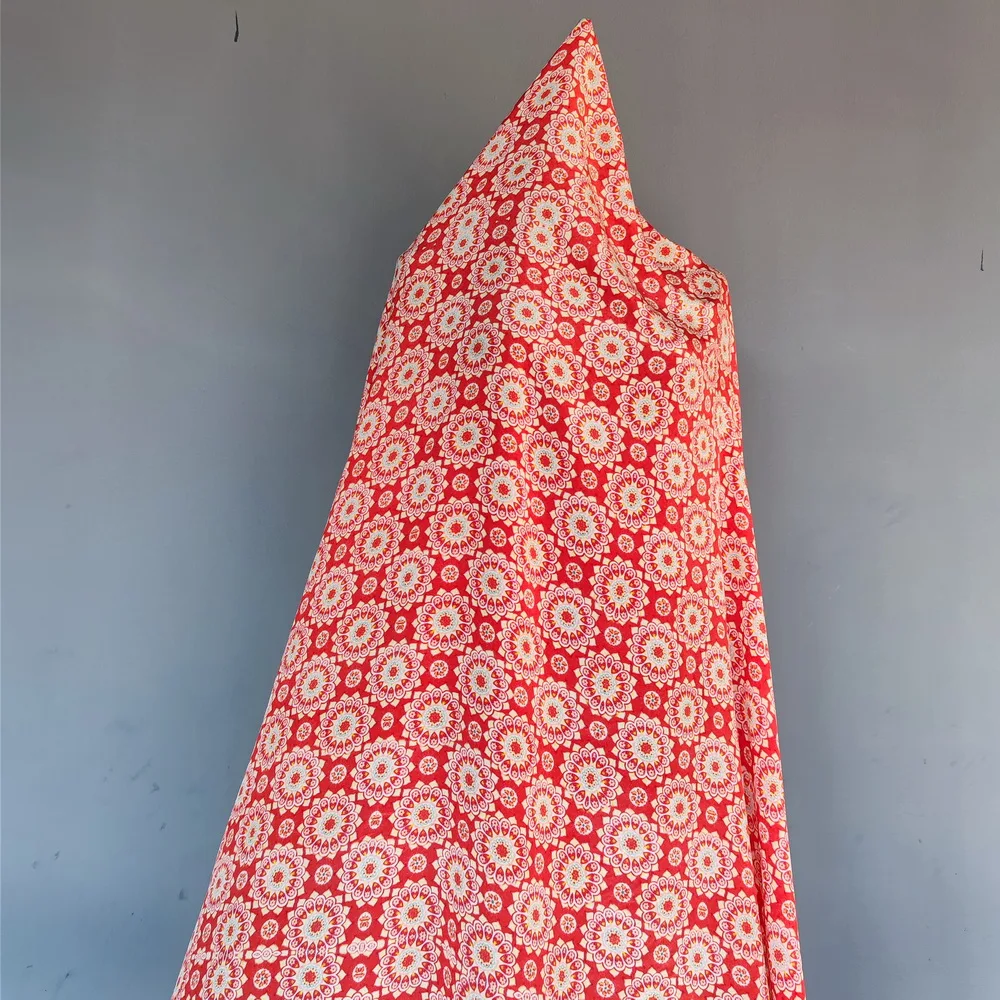 

Pure silk charmeuse silk crepe silk mulberry silk for shirt dress red circle pattern with double side blue edge