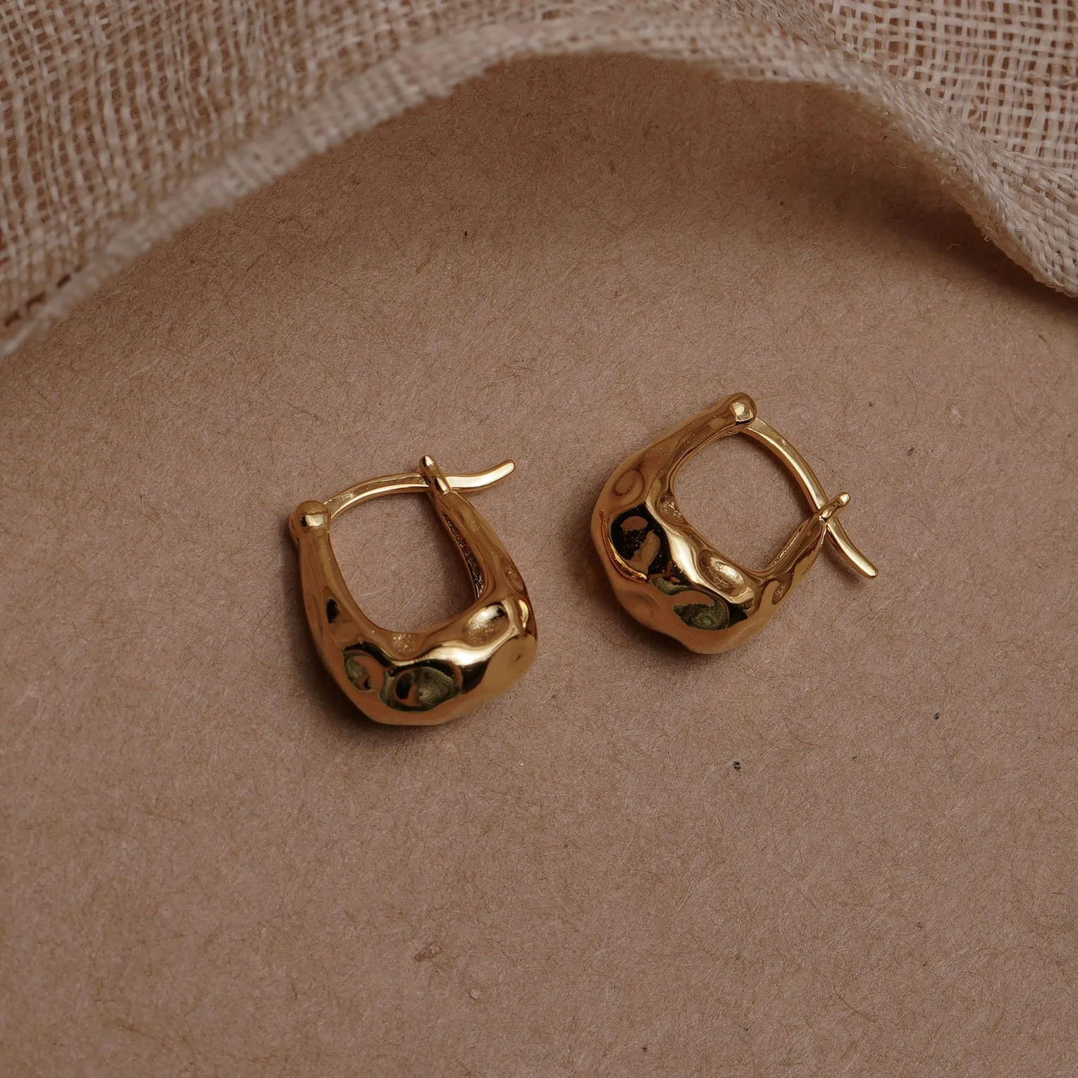 

New Trend Geometric Oval Silver Color Gold Small Drop Earrings For Women Korean Ladies Charm Ear Jewelry Gift