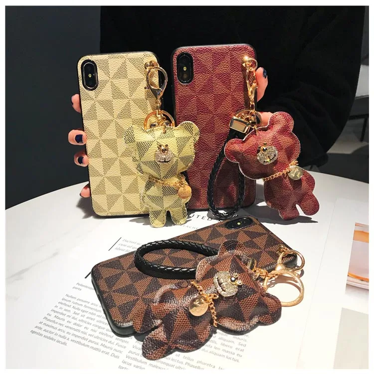 

Cute 3d Keychain Bear Phone Cover Case For Iphone X 1112 pro Xs Max Xr 10 8 7 6 6s Plus se 4.7 Luxurious Pu Leather Coque Fundas