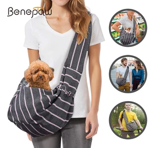 Benepaw модная маленькая переноска для собак удобный сильный регулируемый ремень безопасности плечевой ремень дышащий слинг для собак щенков котов