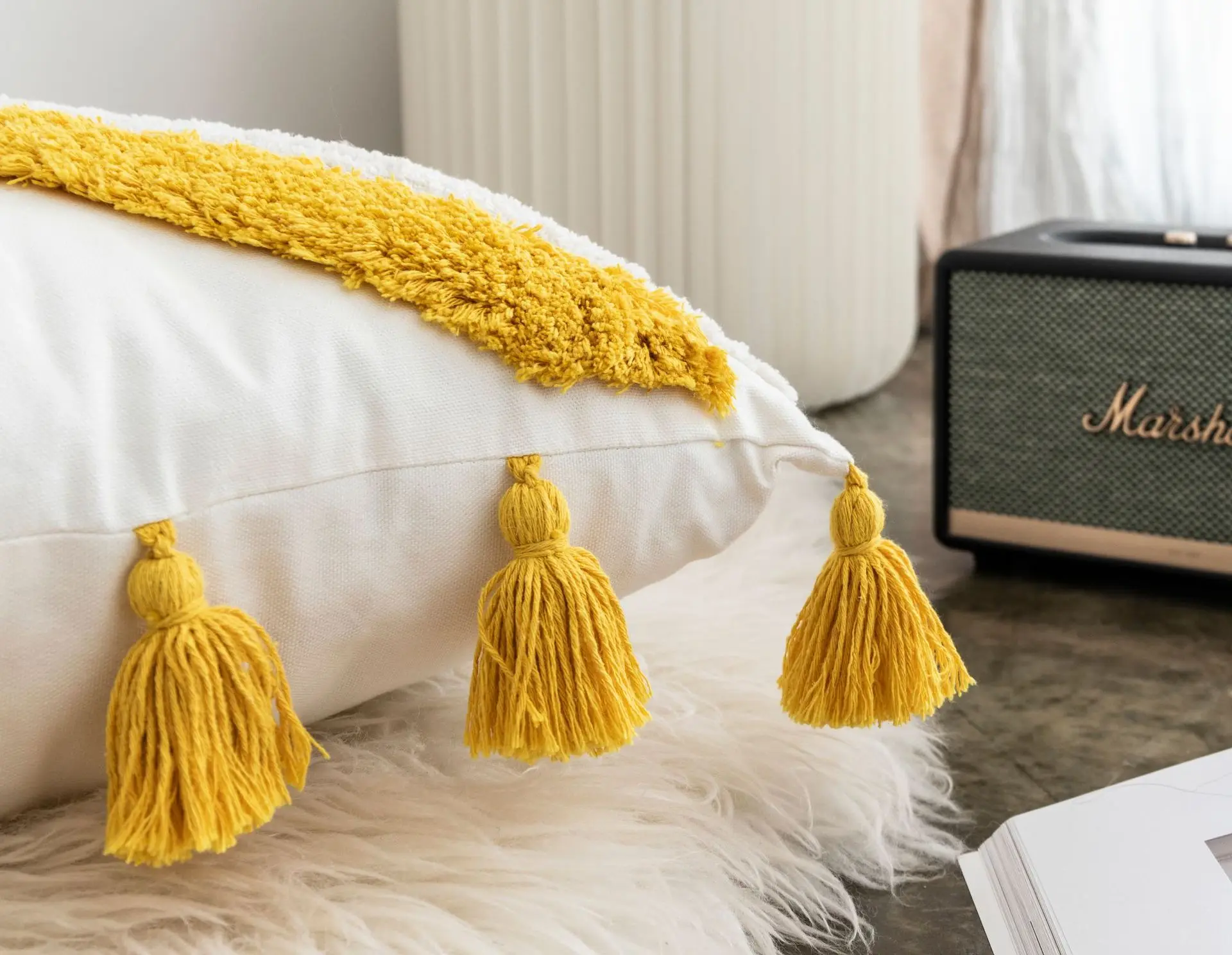 

1314 Moroccan Wind India Hand-held Pillow Nordic Wind Velvet Pillow Sofa Model Inter-national Wind House Cushions Home Decor