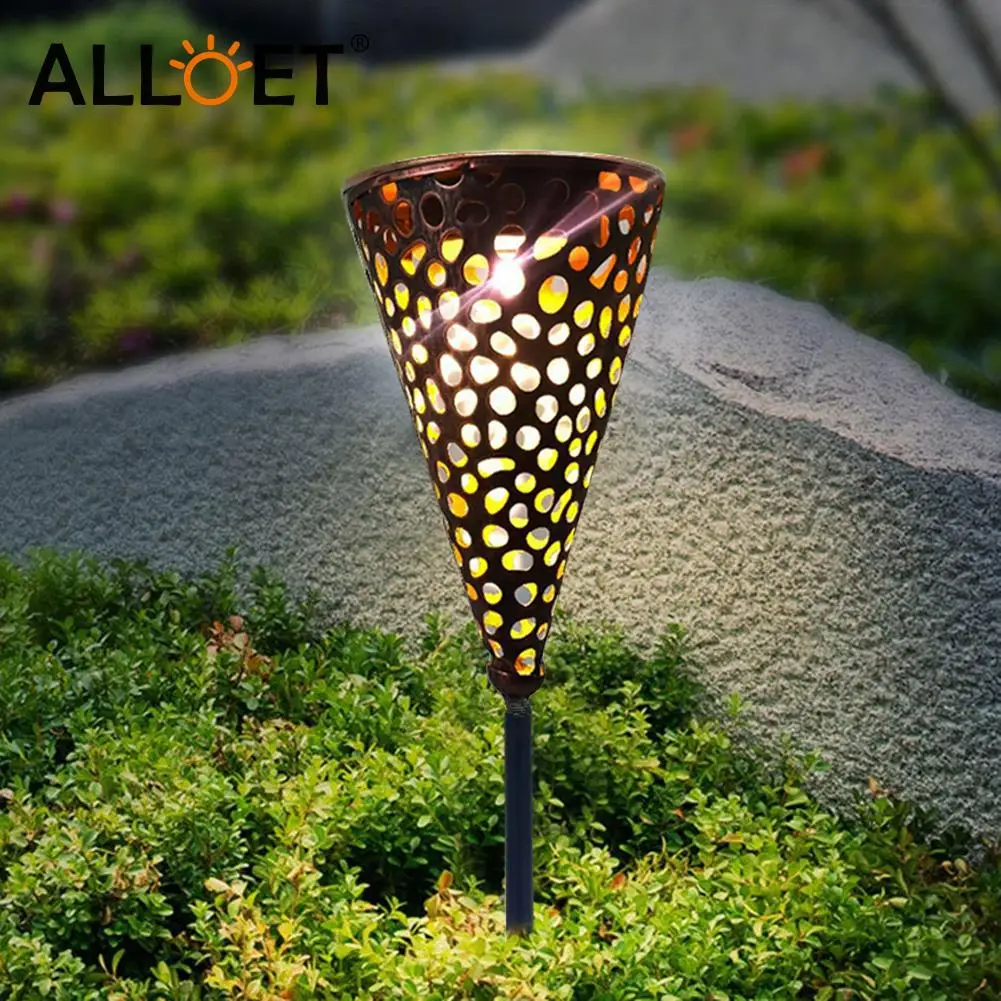 

Светодиодный ные лампы на солнечной батарее, полый металлический конусный светильник на колышке для газона, уличное украшение для сада, све...