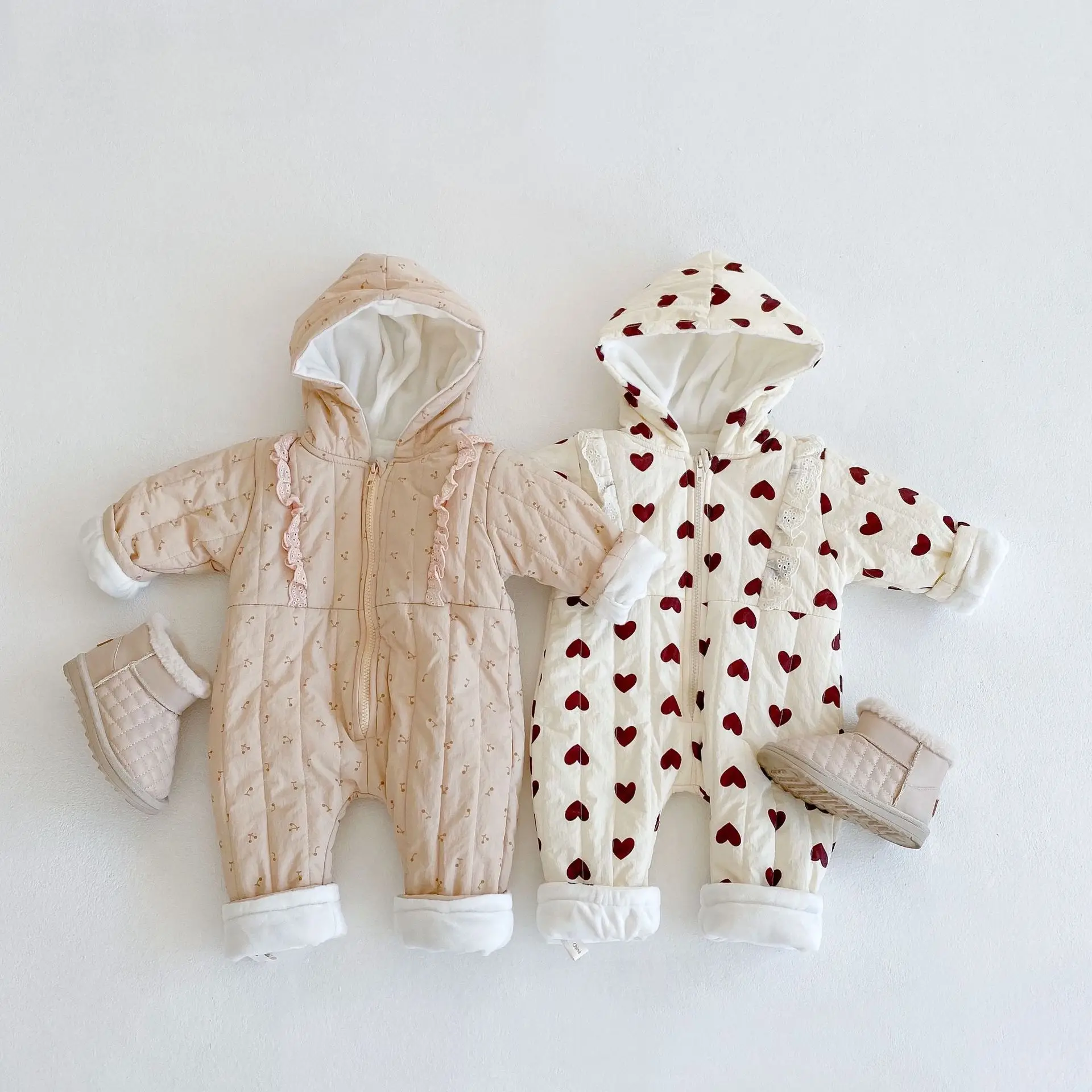 Baby Winter Romper Boys and Girls Hooded Long Sleeves Plus Velvet Thick Love Printing Wholesale Clothing Newborn Baby Clothes
