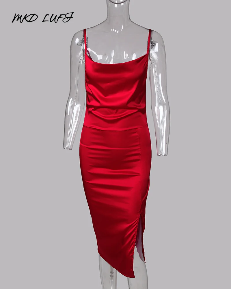 Летнее облегающее платье на бретельках с разрезом женское однотонное красное