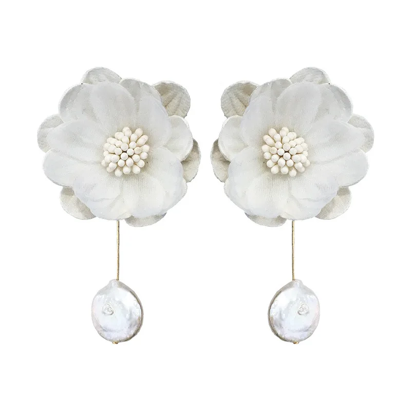 

New Popular Pearl Long Flower Earrings Korea Fashion Earrings for Women 2021 Trend Jewelry Wholesale Luxury Earrings
