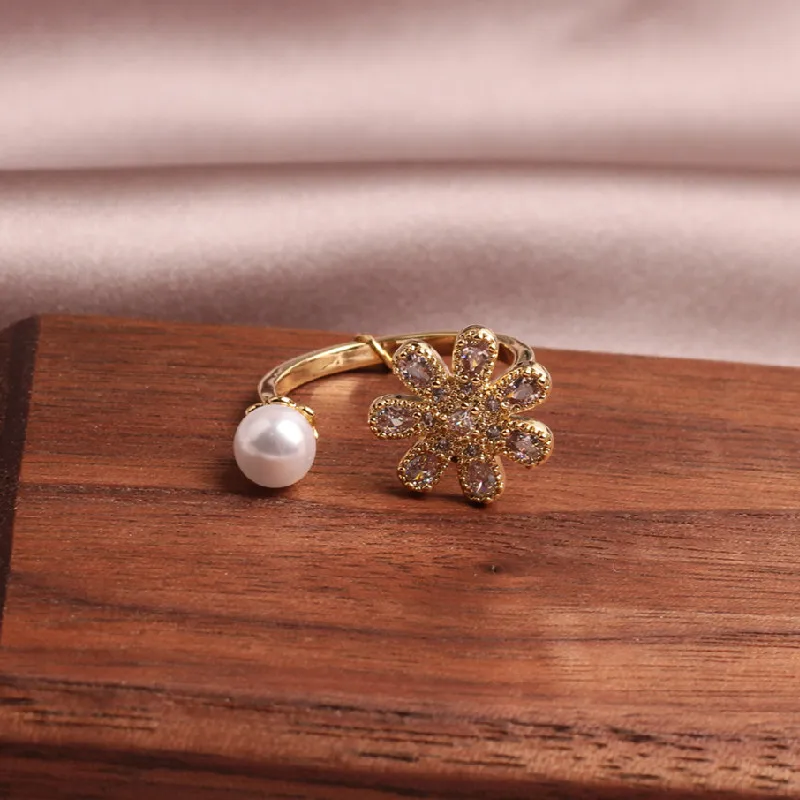 Женское кольцо с инкрустацией из меди инкрустированное цирконием и жемчугом