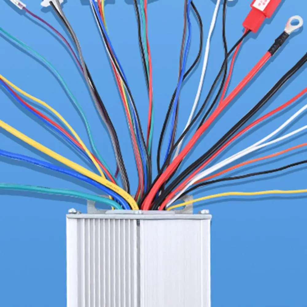 

Universal Tricycle Electric Vehicle Controller 64V 60V 48V 500W Dual-mode Brushless Intelligent Controller