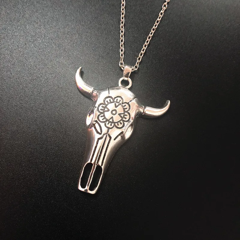 

Fashion Vikings Skeleton Skull Head Helm Charm Necklace Animal Cow Bull Pendant Stainless Steel Jewelry For Men Gift 2021
