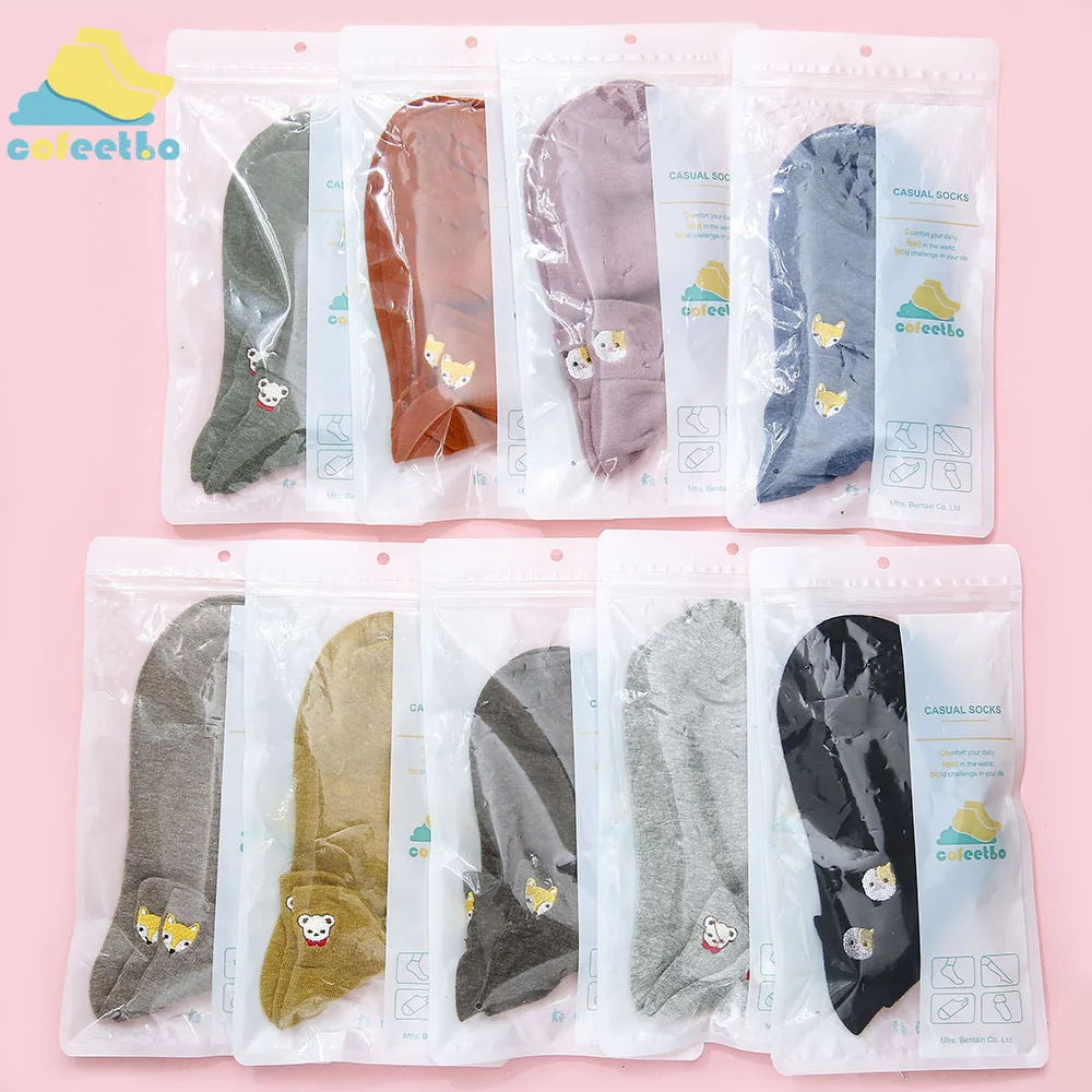 

Women's Socks & Hosiery