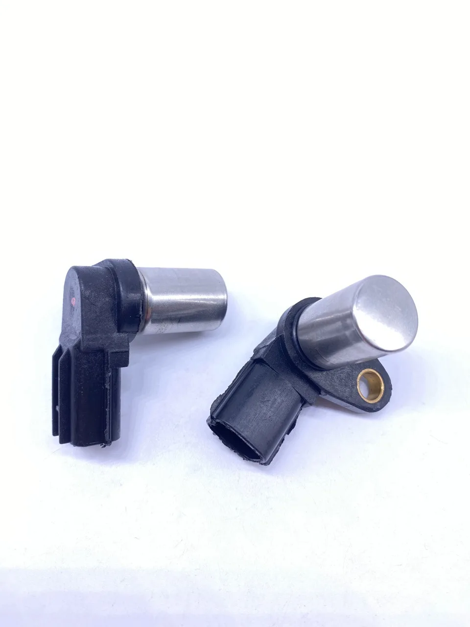 

For Mazda fumeilai 1.8 FP eccentric shaft sensor 029600-0132