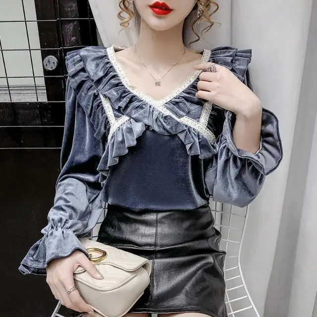

Lace Velvet Tops Women Long Sleeve T Shirt Hollow Out Spring Autumn Thin Velour T-Shirts Women Pullover Shirt