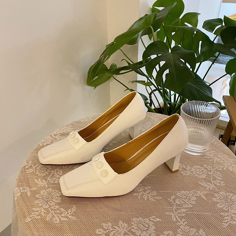 

High Heeled Shoes Children's Thick Heel 2021 Spring New Literature and Art RETRO Women's Shoes Square Head Shallow Mouth 35-39
