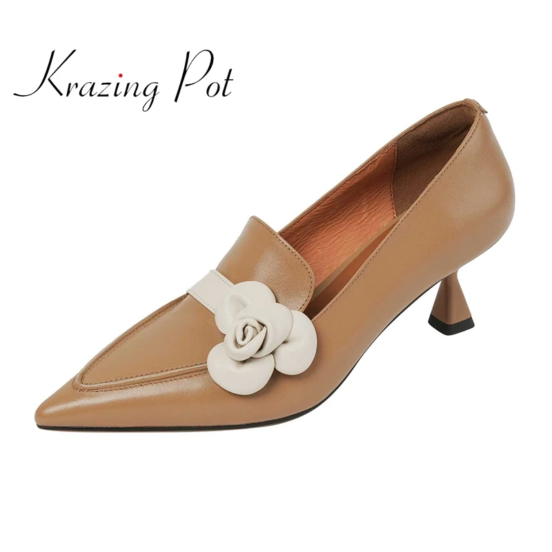 

Женские туфли-лодочки из натуральной кожи, с острым носком