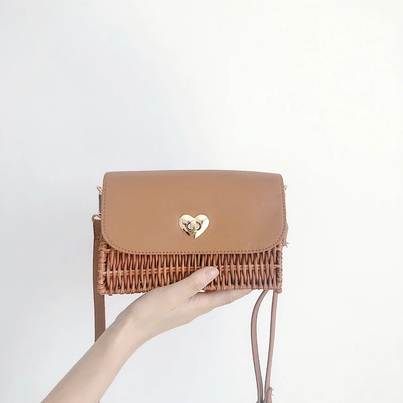 

Korean 2020 New Women's Bag Woven Single Shoulder Travel Holiday Beach Pack Vintage Solid Color Phone Package D028