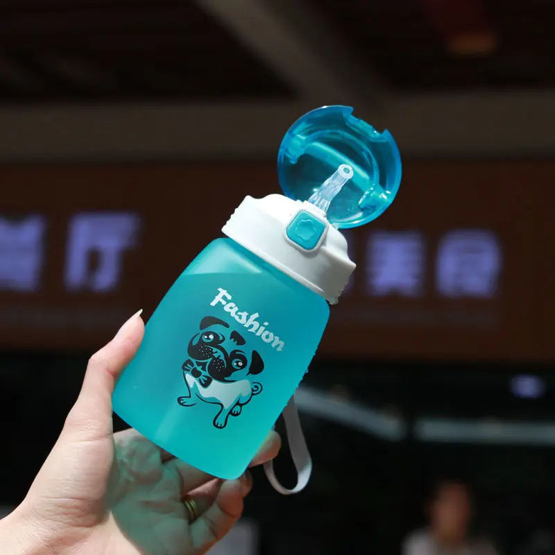 

Korean version water cup, children's Straw Cup, summer plastic cup, female student portable anti falling water bottle, creative