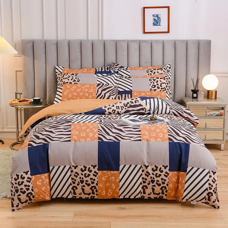 

Комплект постельного белья из 3-4 предметов