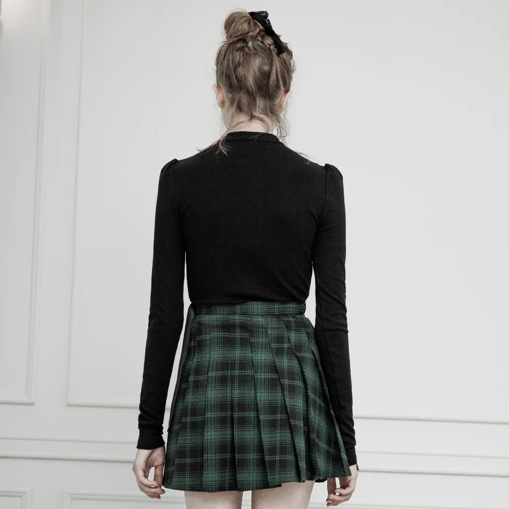 Женская облегающая футболка в стиле панк с декоративной пряжкой из