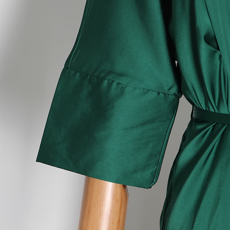 Женское шифоновое платье TWOTWINSTYLE весеннее белое с бантом отложным воротником