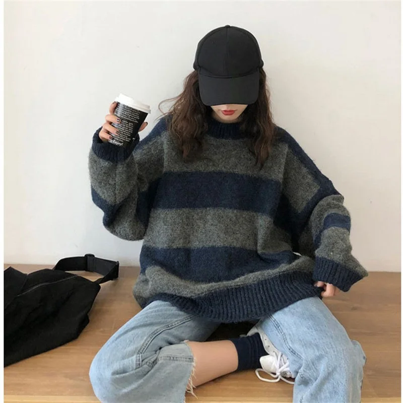 

WLLWLP Women Sweater Autumn Winter Contrast Striped Pullover Tops Loose Long Sleeve Knitted Sweater A850