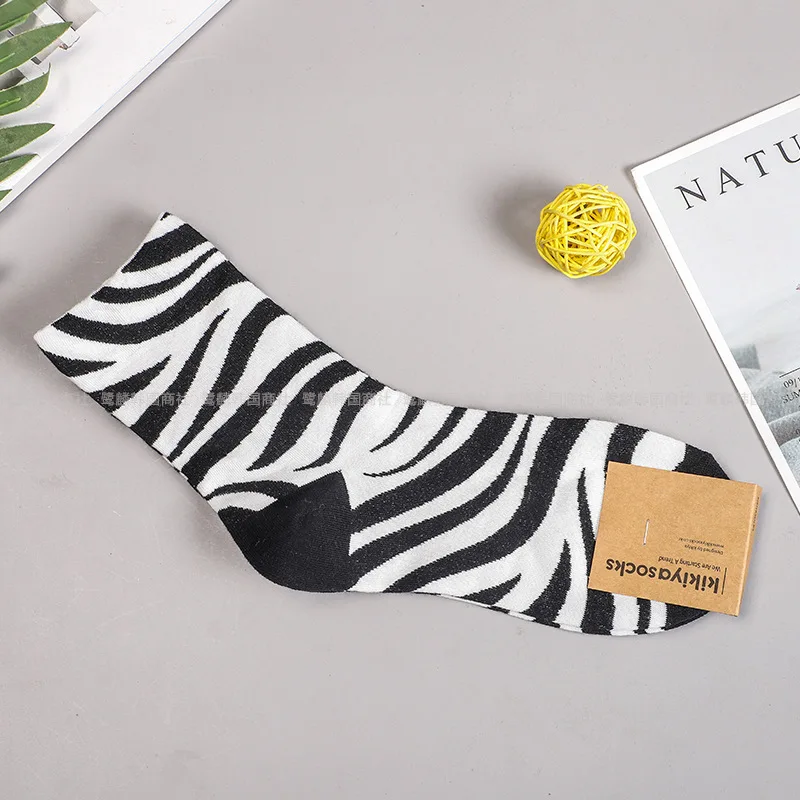 Women Socks Cotton Zebra Stripe Cartoon Sock Woman Colorful Unisex High Funny Novelty Sox Spring Autumn Female Trendy Skarpetki