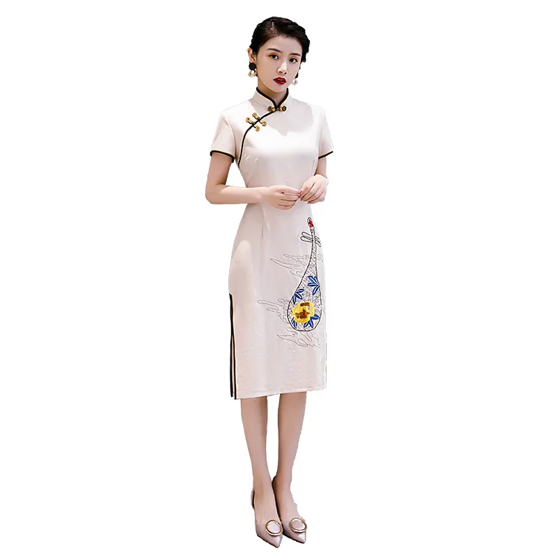 

Chinese Qipao Classic Women Satin Cheongsam Oriental Bride Wedding Dresses 2020 New Evening Party Gown B457
