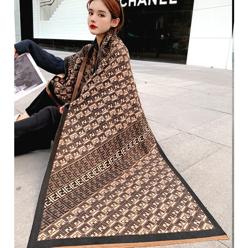 

Роскошный брендовый зимний теплый шарф с буквенным принтом для женщин, шаль из пашмины, большие одеяла, дизайнерская бандана, Женский мягки...