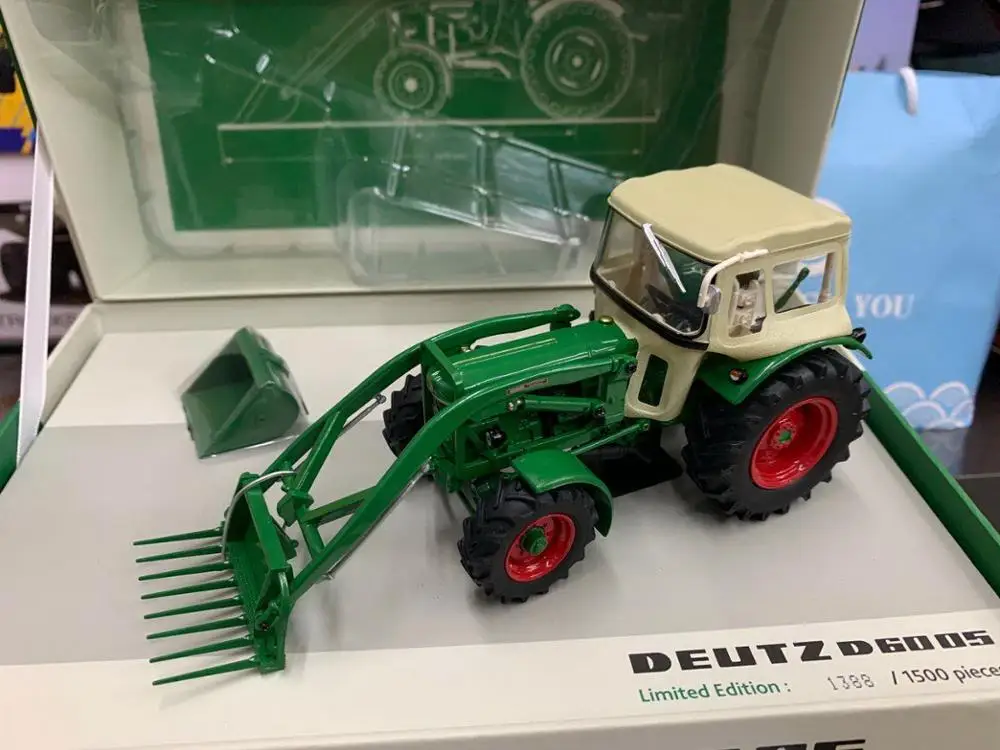 

Трактор UH 1/32 Deutz D6005 с фронтальным погрузчиком, литая модель, ограниченный выпуск