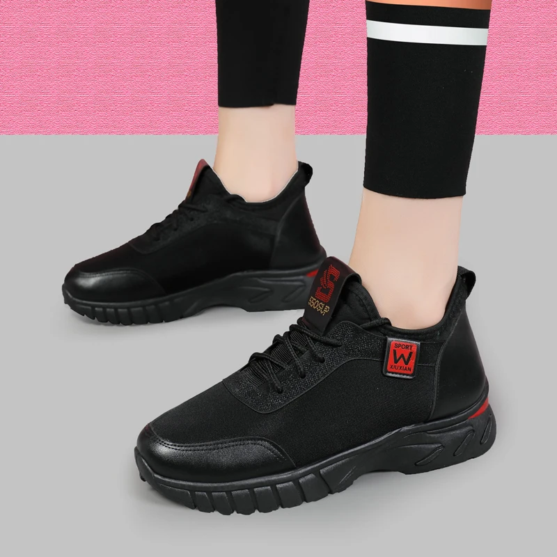 

Женские удобные кроссовки для бега на плоской подошве, дышащие кожаные кроссовки на шнуровке, женская модная черная мягсветильник для женщ...