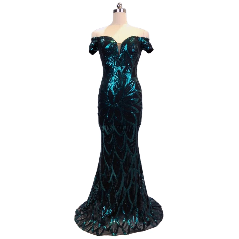 Туфли украшенные пайетками с открытыми плечами длинное вечернее вечерние