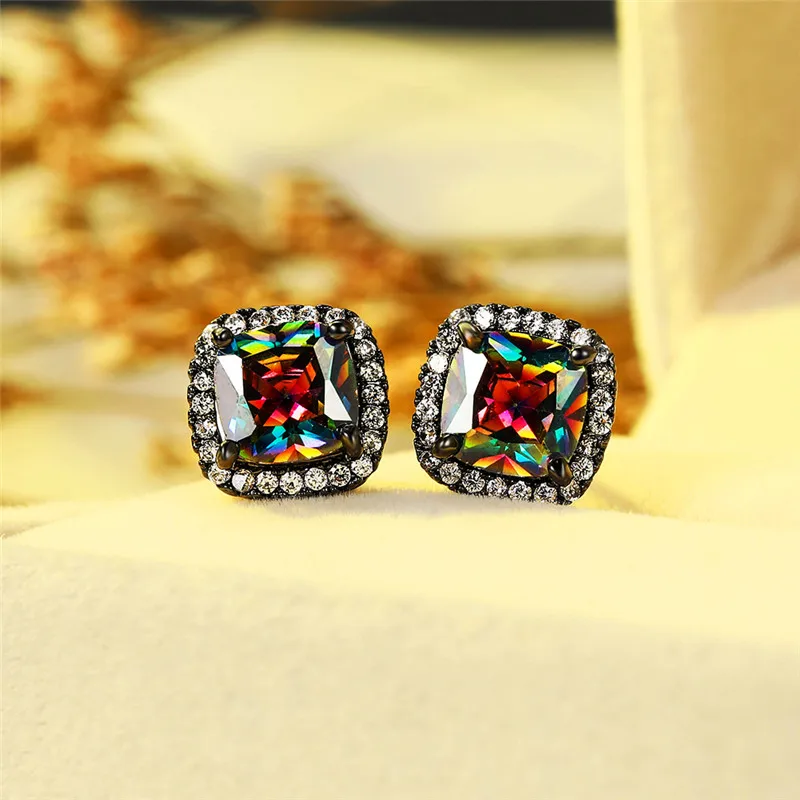 Винтажные женские маленькие серьги с радужными кристаллами очаровательные