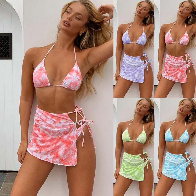 Бикини с принтом Tie Dye комплект из трех предметов бюстгальтер топ стринги мини