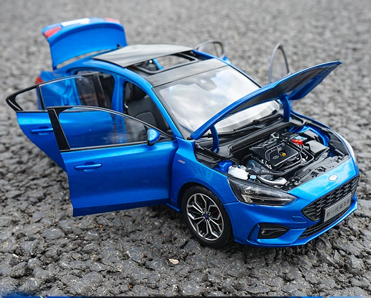 Оригинальная модель автомобиля FORD в масштабе 1:18 новая FOCUS 2020 подарок для