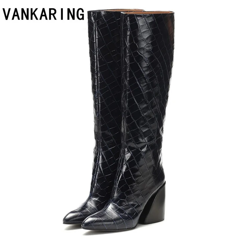 Женские сапоги с острым носком черные до колена на молнии высоком каблуке