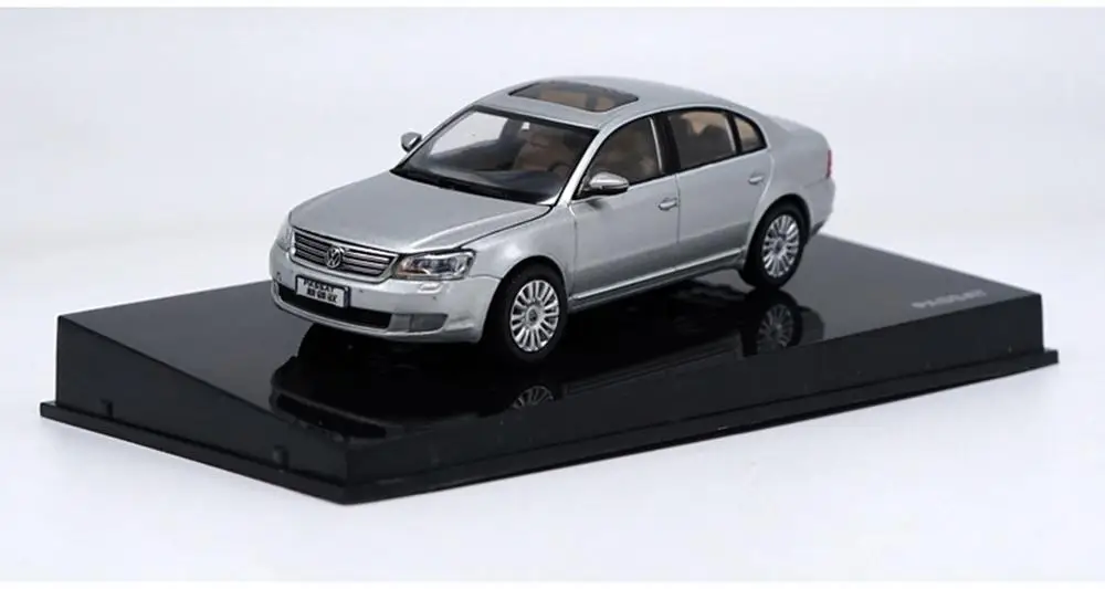 1/43 VW Volkswagen PASSAT V6 B5.5 Серебряный литый автомобиль модель игрушки коллекция |