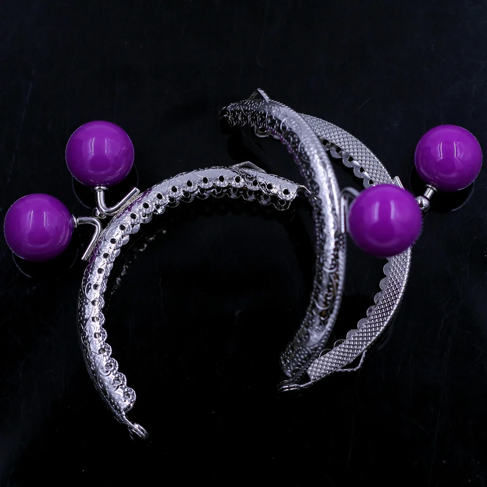 

10Pcs Random Candy Color Resin Beads Kiss Clasps Lock For Wallet Coin Purse Bag Lotus Lace Metal Frame DIY Finding 8.5cm