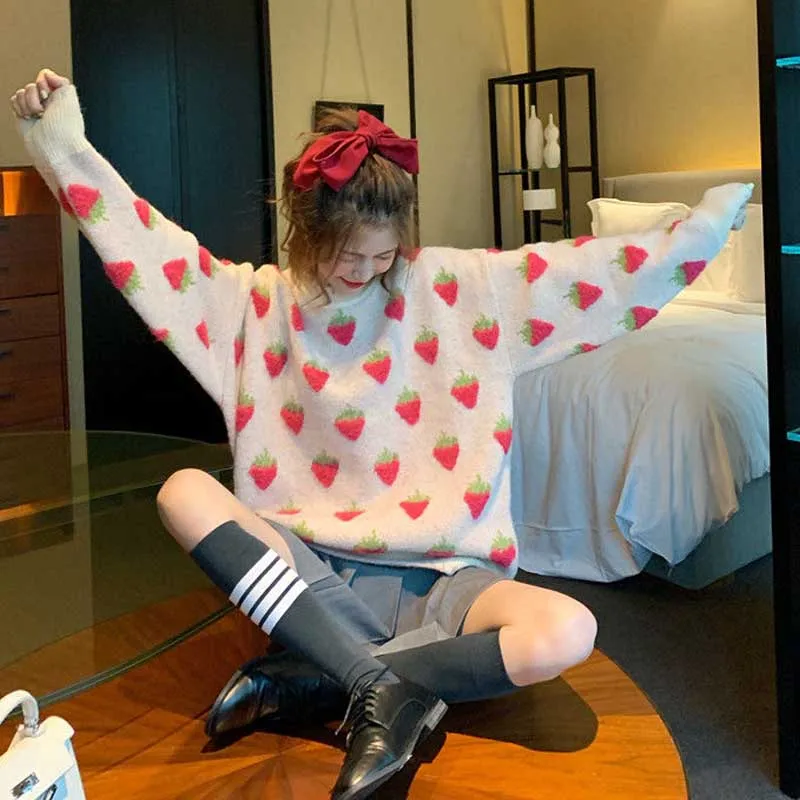 

Sweet Cute Girl Pullover Sweater Japanese Strawberry Print Woman Knitted Sweater Top Winter Long Sleeve Warm Thick Sweaters Lady