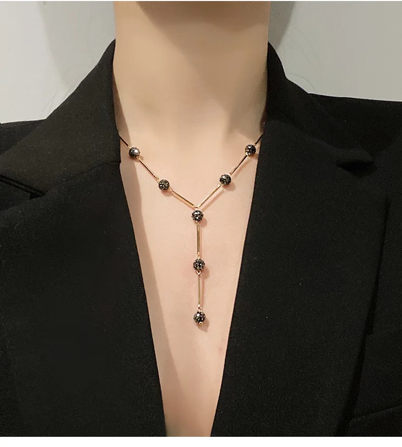 

New Female Top Fashion Y-shaped Fringe Style Light Luxury Design Golden Colour Clavicle Chain High-quality Chain Necklace