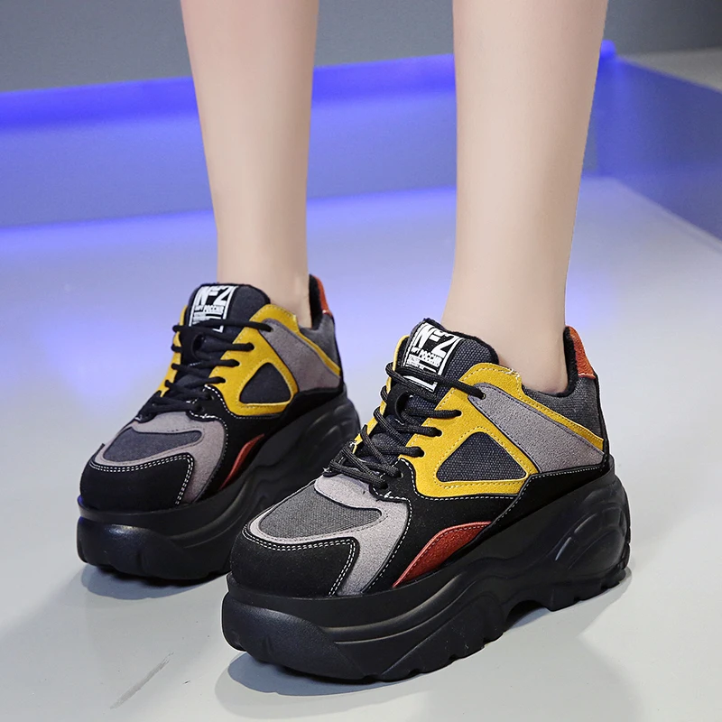 Женские кроссовки на высокой платформе повседневные теплые меховые толстой