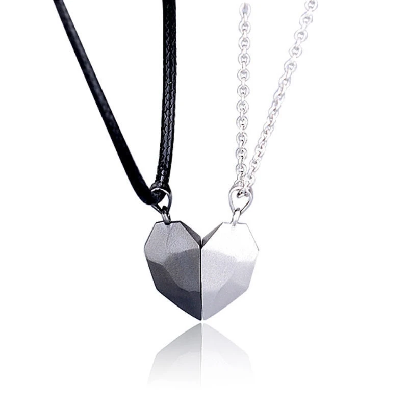 

2Pcs Minimalist Lovers Matching Friendship Heart Pendant Couple Magnetic Distance Faceted Heart Pendant Necklace Jewelry