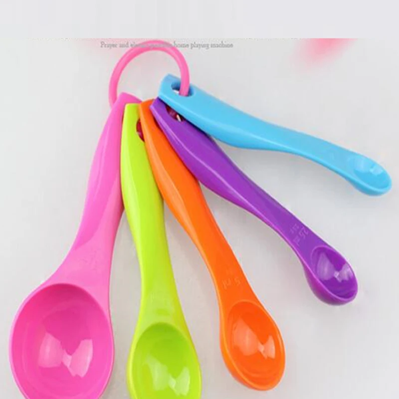 

5 pieces / set baby measuring newbrown baby feeding spoon measuring milk powder scale spoon plastic color tableware Kit