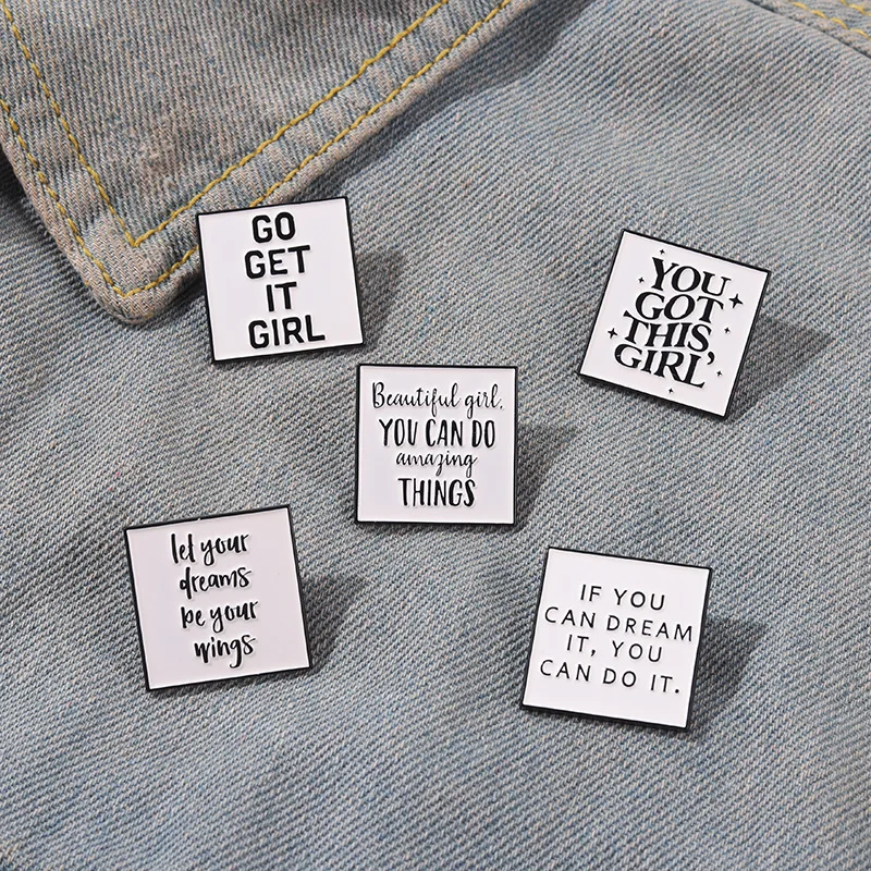 

Fashion Decorative Brooch Simple All-match Black And White Letter Lapel Pins Cute Metal Letter Enamel Badges Wholesale