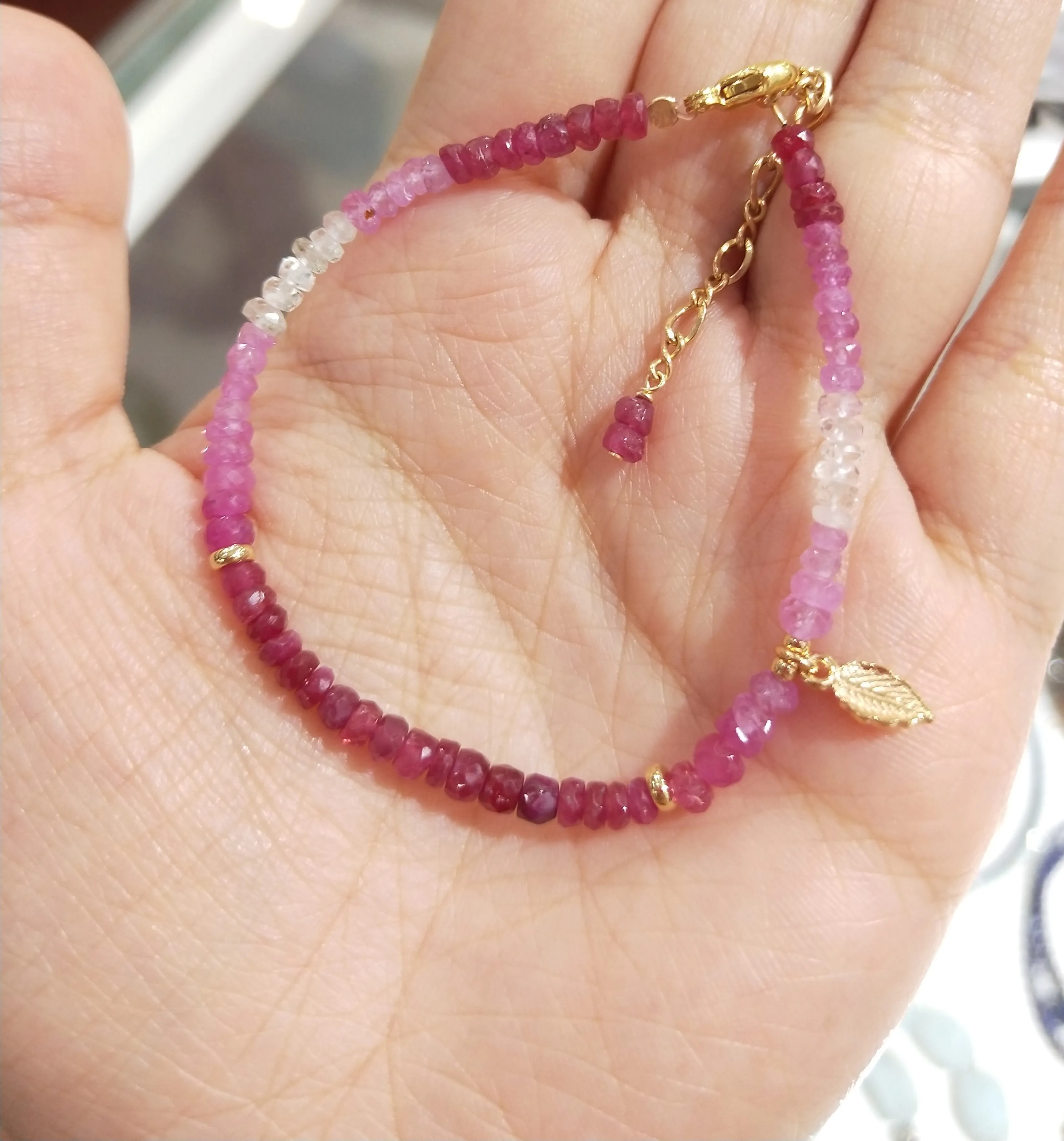 Женский браслет из серебра 925 пробы с рубинами | Украшения и аксессуары