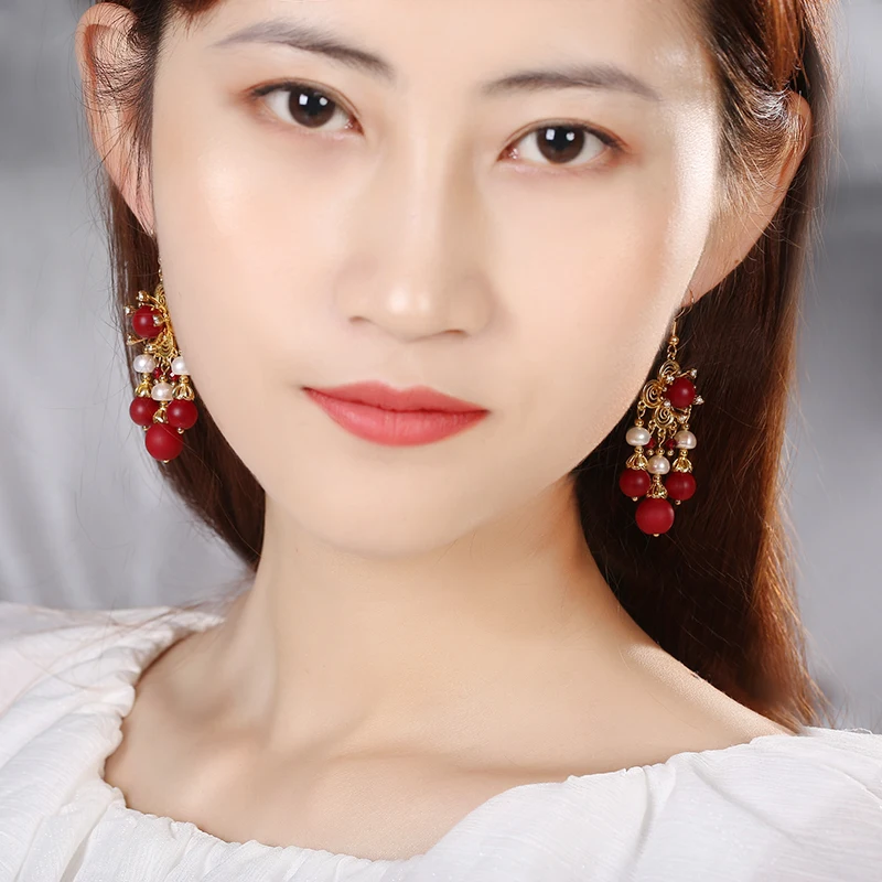 Жемчужные длинные серьги женские антикварные стеклянные Красные праздничные