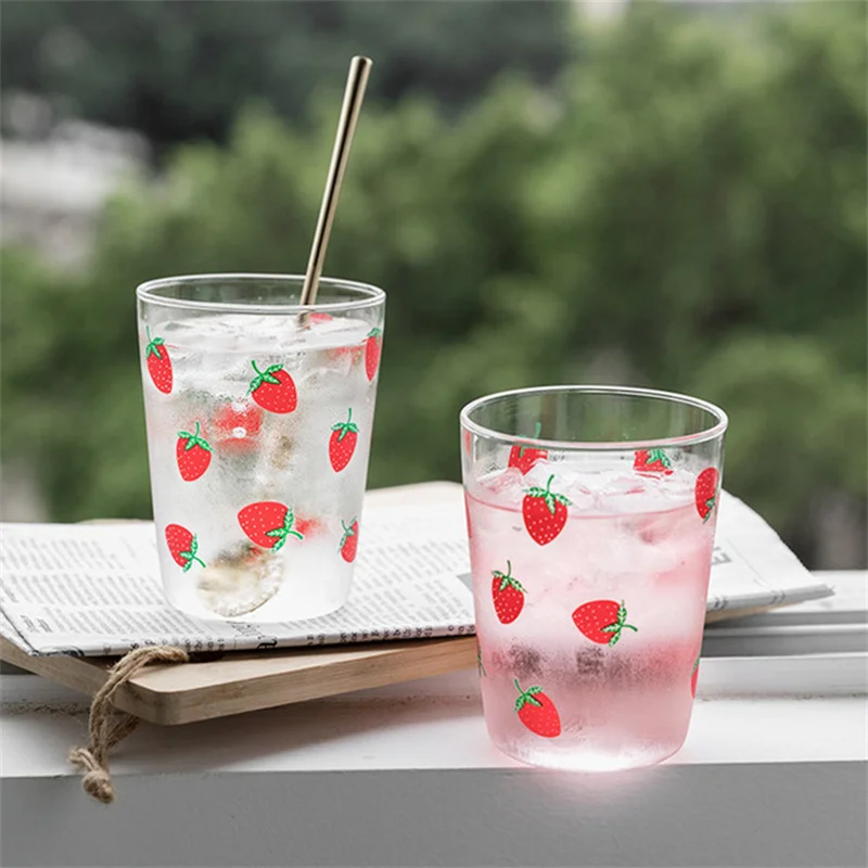 

Creative High Temperature Resistance Clear Glass Water Cup Kawaii Strawberry Glass Mug Household Milk mugs