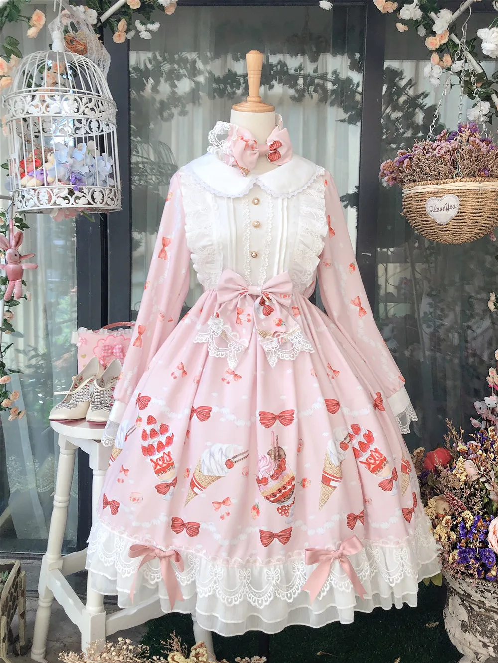 Милое женское платье принцессы с принтом клубники и десертов кружевное в стиле