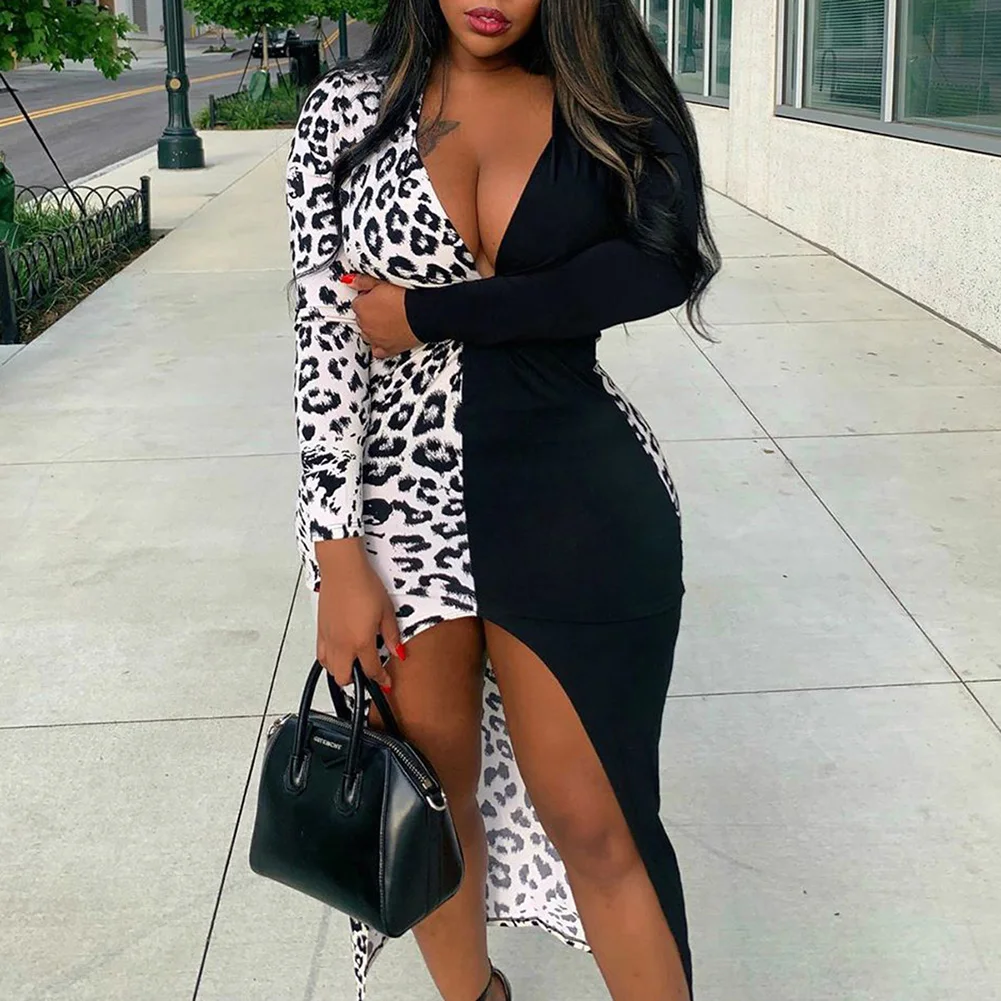 Женское платье с леопардовым принтом облегающее длинным рукавом и глубоким