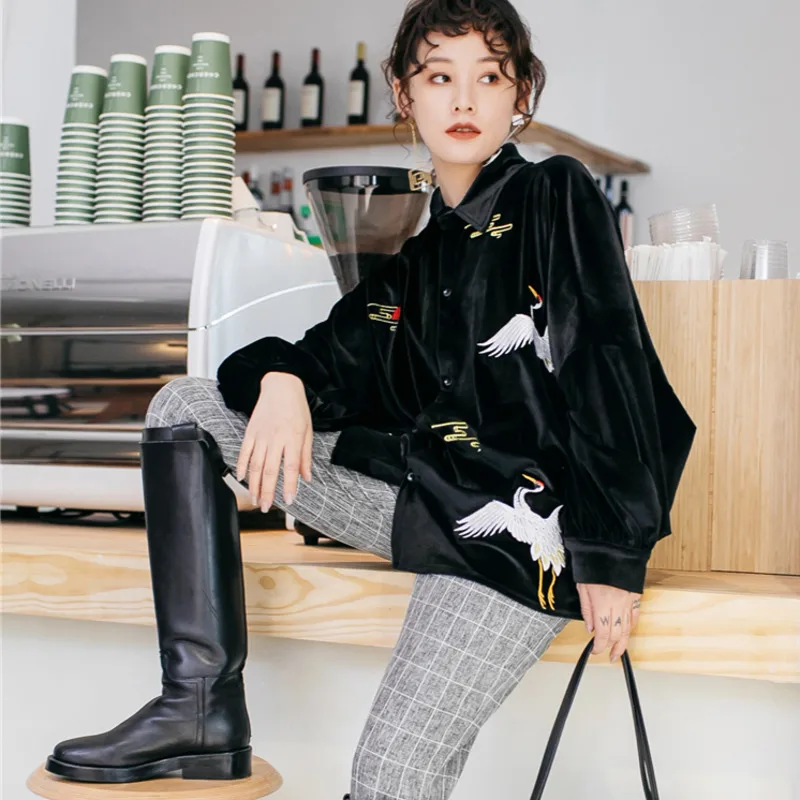 Рубашка LANMREM Женская с длинным рукавом и отложным воротником однотонная вышивкой