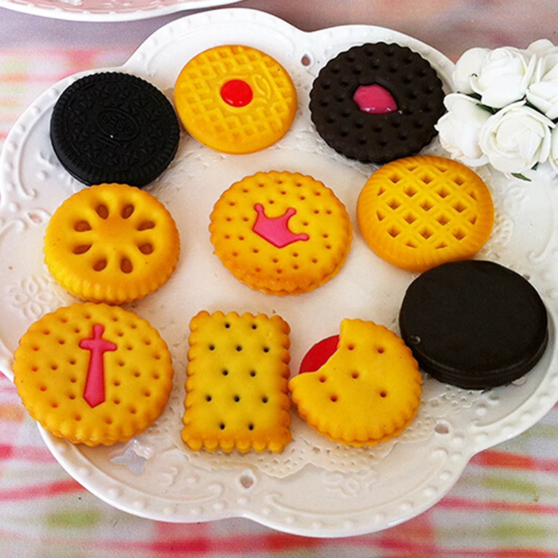 

Random Artificial Simulated Food Pretend Play Cute Cookie Biscuits IY Decorative Craft Scrapbooking Accessories Kitchen Toys
