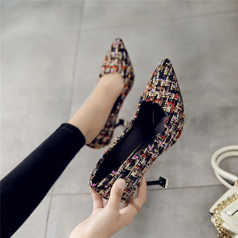 Женские туфли в шотландскую клетку на высоком каблуке Новинка осени 2019 модные с