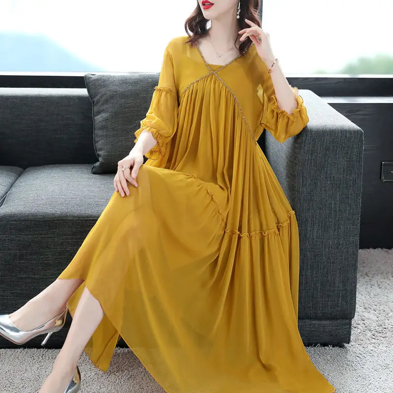 

Платье женское летнее длинное шифоновое с вышивкой «уши-уши» и рукавом средней длины